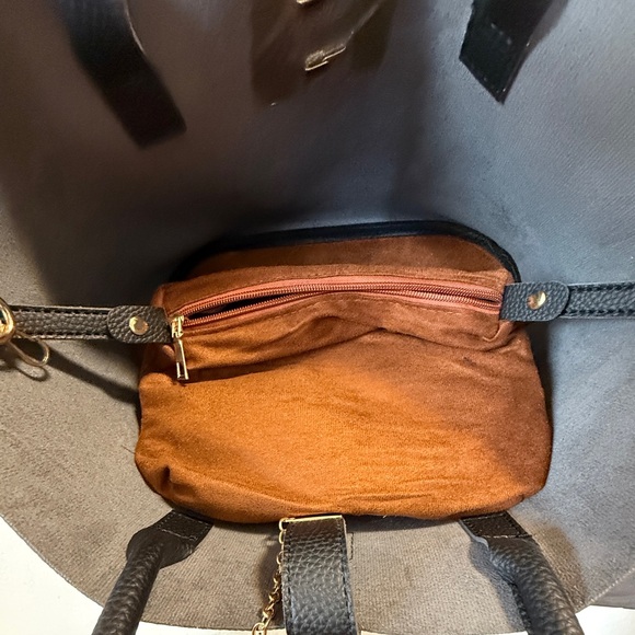 Black Satchel Faux Leather Bag - Picture 11 of 13